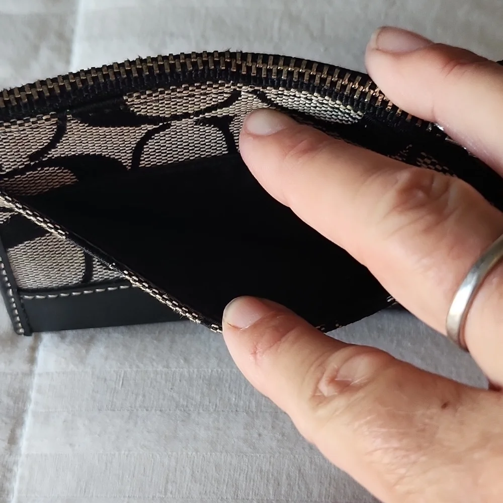 Coach Wristlet Coin - Picture 3 of 6